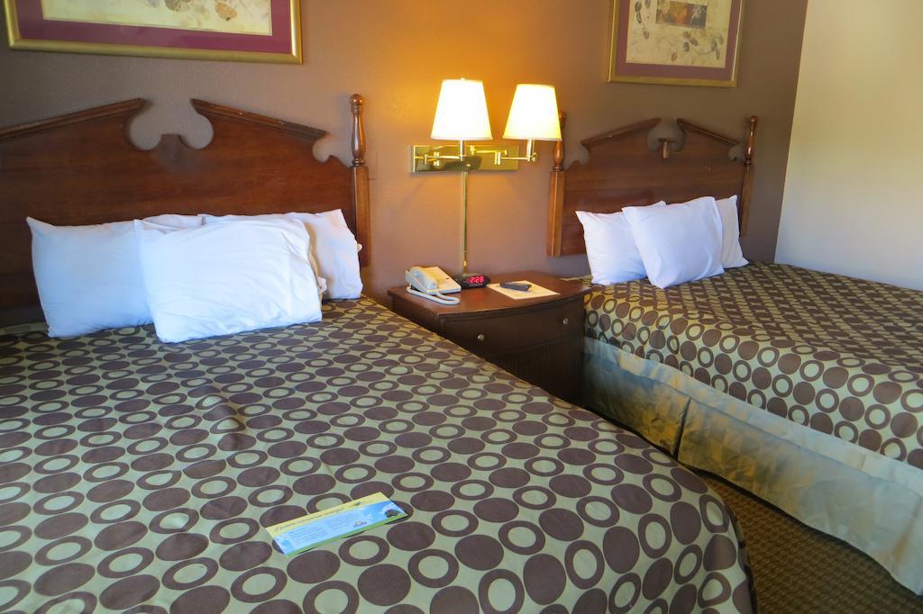 American Inn Stockton Kültér fotó