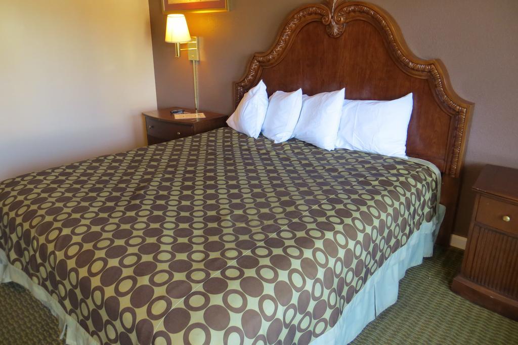 American Inn Stockton Kültér fotó